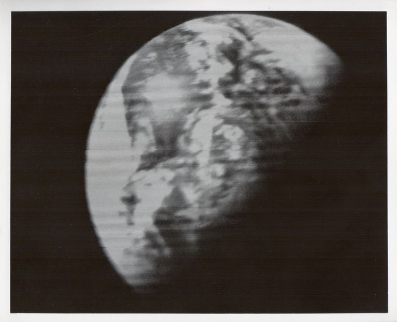 Illustration for article titled 15 Rare Images From NASA's First Decades of Space Exploration